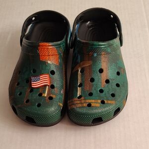 CROCS Kids Green Camouflage Water Shoes